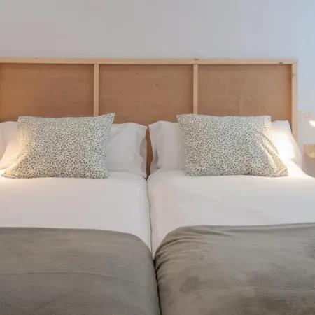 Avg Palencia 3 דירה *