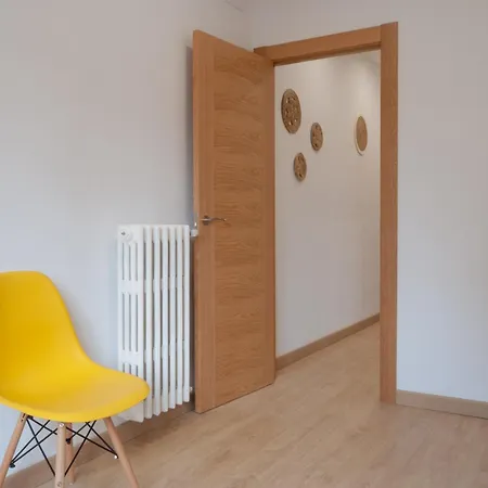 Avg Palencia 3 דירה *